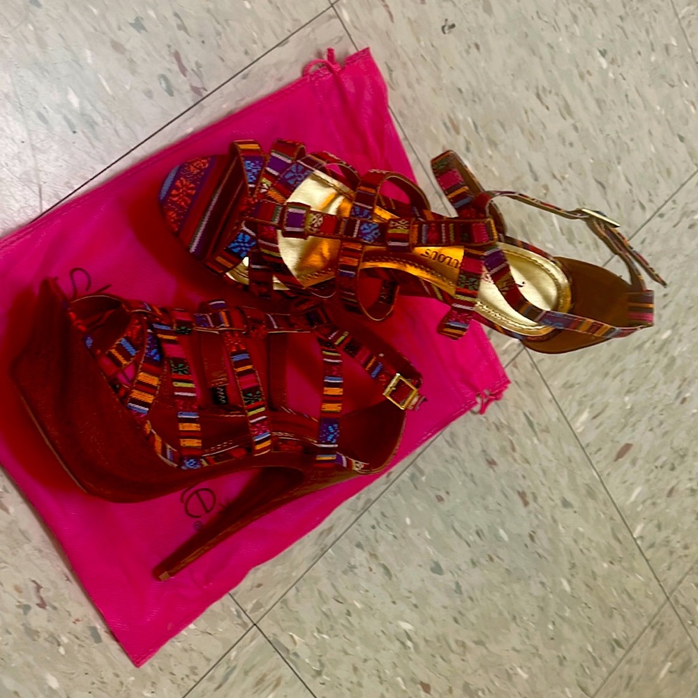 Selling women heels